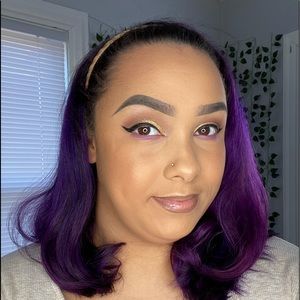 Meet your Posher, Olivia